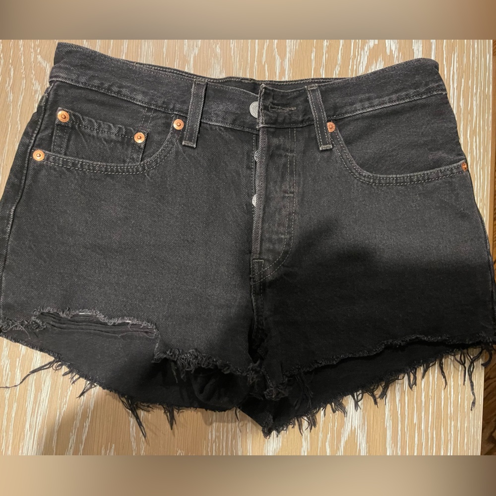 Levi's 501 distressed shorts